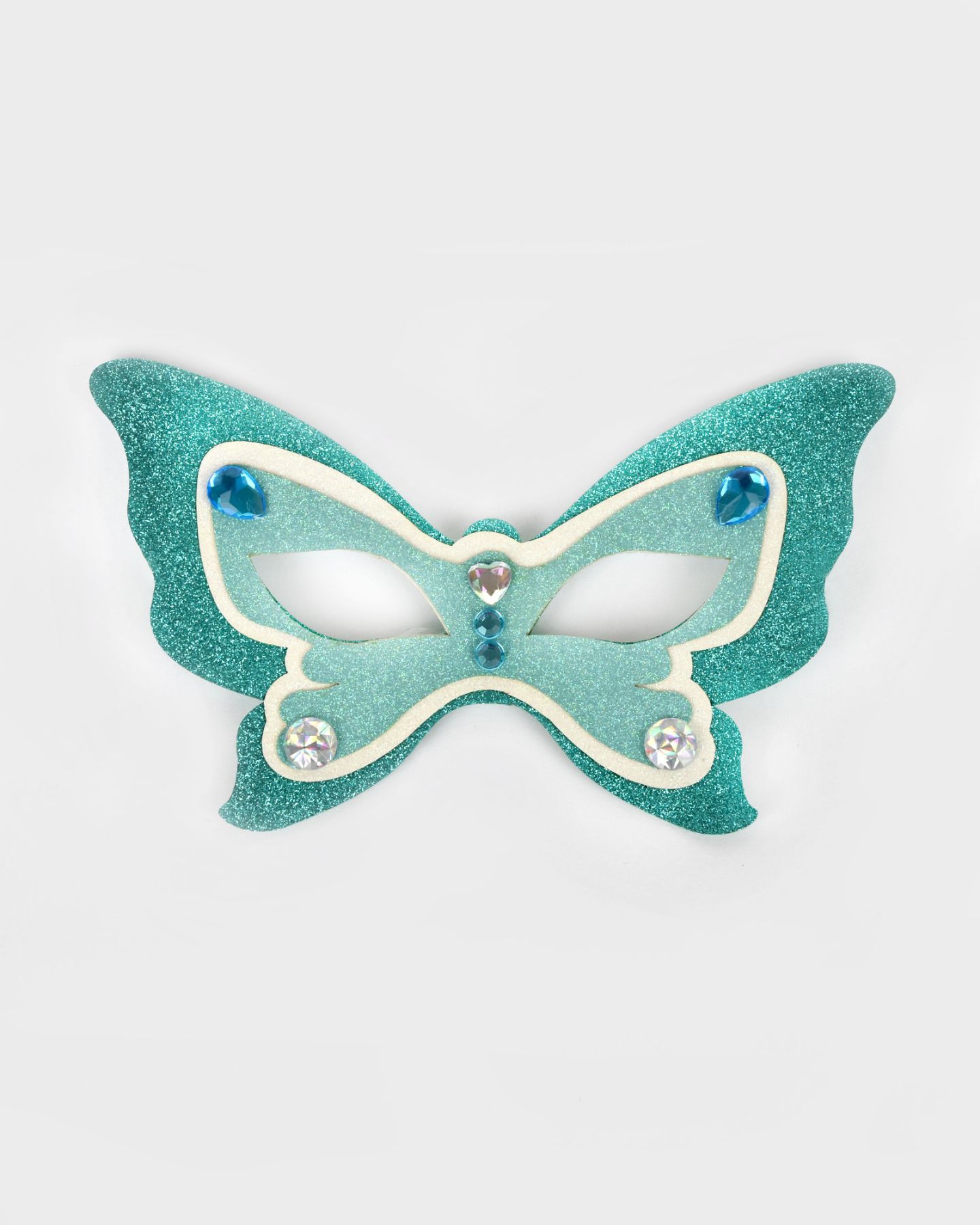 Turkos glittrig fjärilsmask med vita och ljusblå detaljer. Masken är också prydd med klara och blå plexistenar.